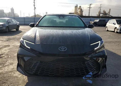 2025 Toyota Camry Xse z USA, uszkodzony, nr VIN 4T1DAACK5SU592617